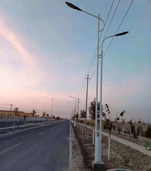 新疆喀什葉城路燈項目